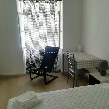 Charming In 20 M² With Sunny Terrace * Funchal (Madeira)