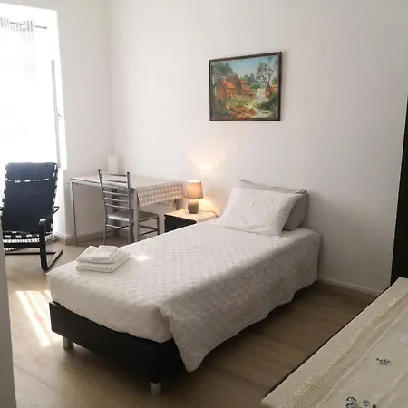 Charming In 20 M² With Sunny Terrace