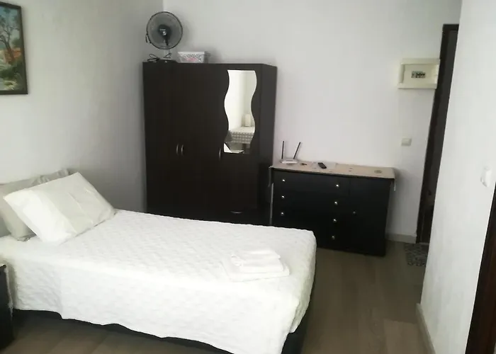 Apartament Charming In 20 M² With Sunny Terrace Funchal (Madeira)